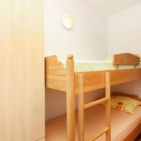 Lovely 2-bedroom In Poljica Poljica (Trogir)