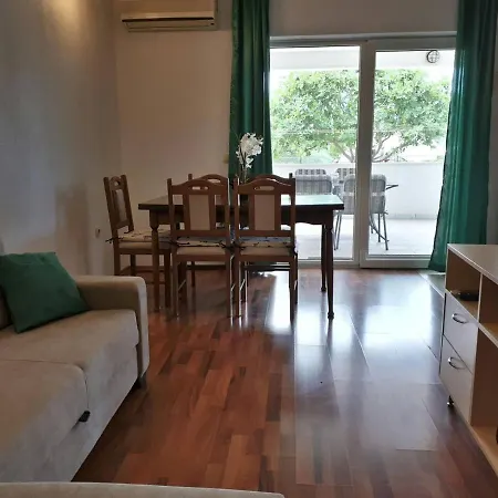 Lägenhet Lovely 2-bedroom In Poljica *